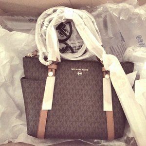 Michael Kors Nomad Small Logo Top-Zip Purse